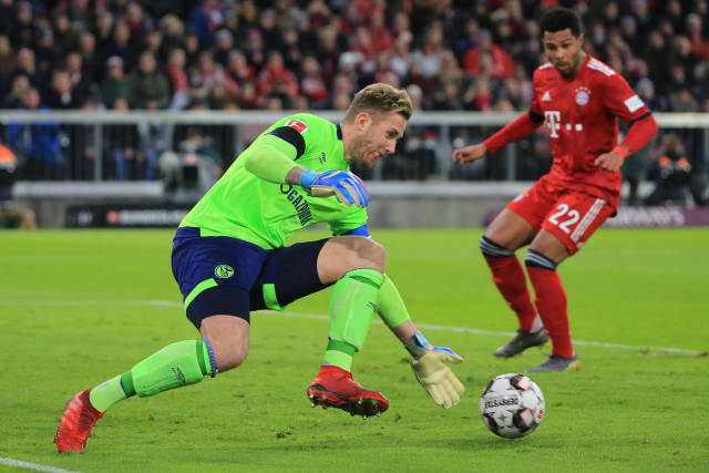 比赛中立于 比赛中立于