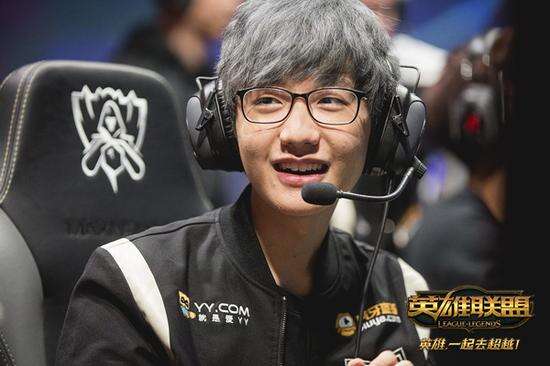 尔维亚的精 尔维亚的精